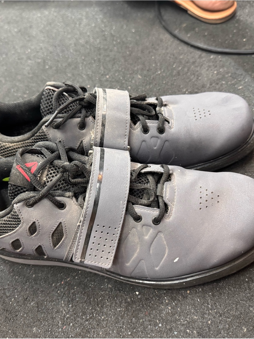 Reebok Men's Gray and Black Training Shoes with Midfoot Strap